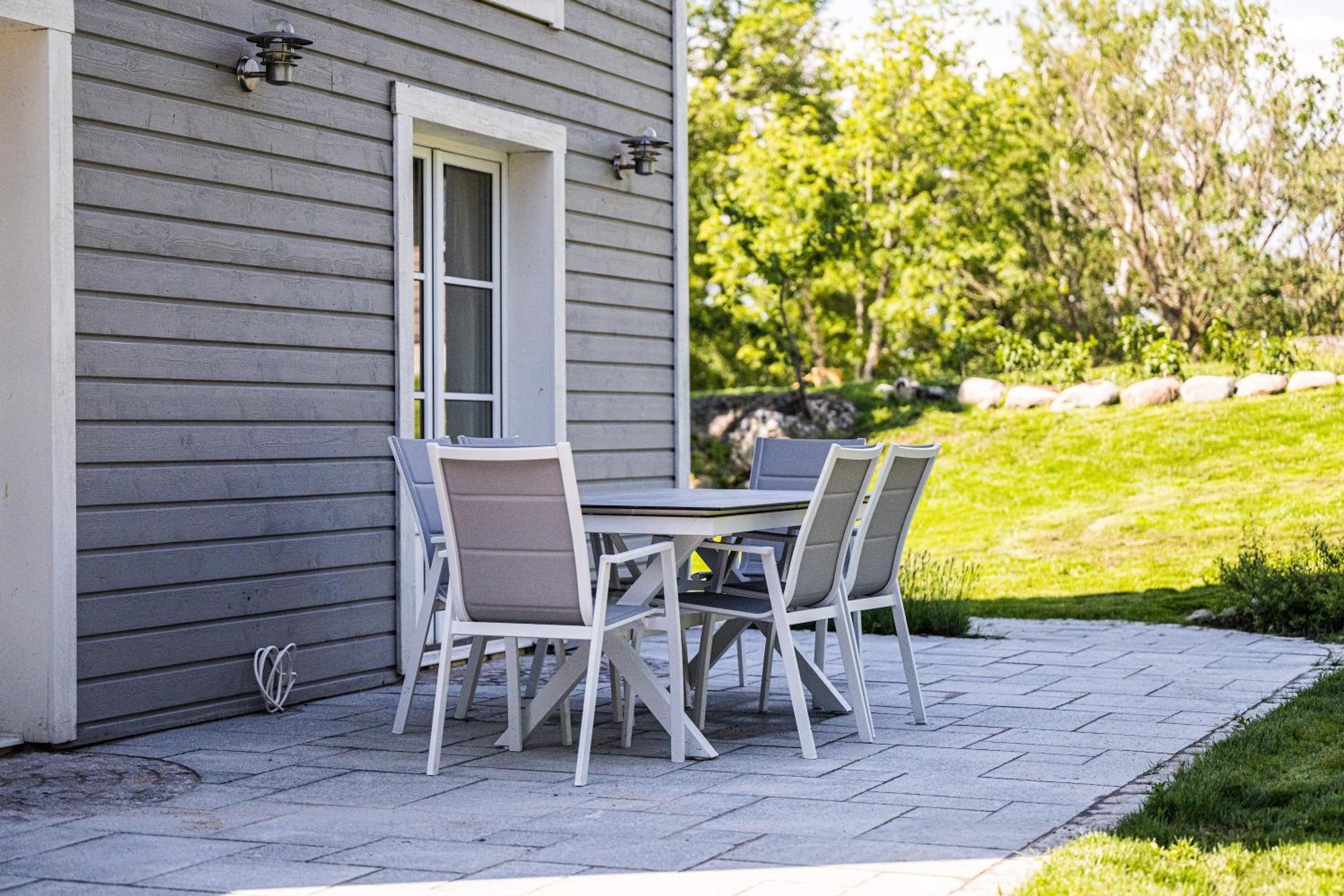 Exclusive Tranquil Villa By The Sea, Boat Available Drottningskar Экстерьер фото